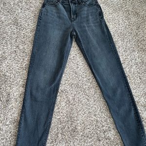 000 American Eagle black mom jeans